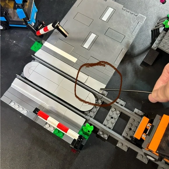 Lego City Train Station Set 60335 retired - Picture 13 of 14